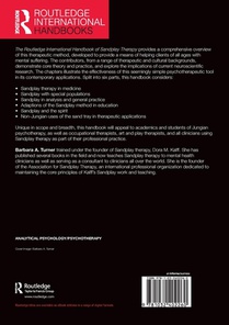 The Routledge International Handbook of Sandplay Therapy achterzijde