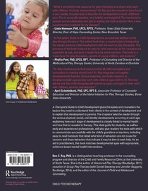 A Therapist's Guide to Child Development achterzijde