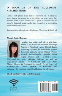 The Housewife Assassin's Underwater Assets achterzijde