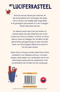 Het luciferkasteel achterzijde
