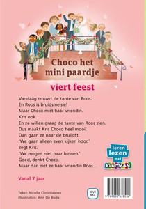 Choco het minipaardje viert feest achterzijde