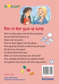 Pien en Keet gaan op kamp achterzijde