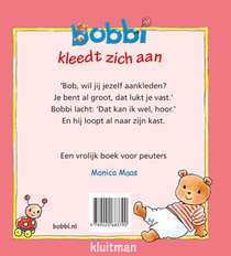 Bobbi kleedt zich aan achterzijde