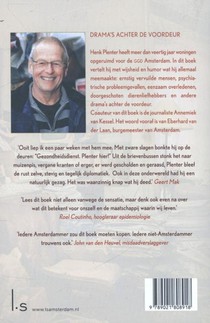 Let niet op de rommel achterzijde