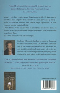 Koningin op blote voeten achterzijde
