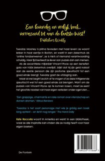 Tuesday Mooney gaat in het zwart achterzijde