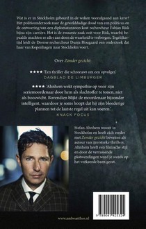 Negen achterzijde