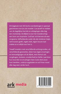 Hier aan zijn voeten achterzijde