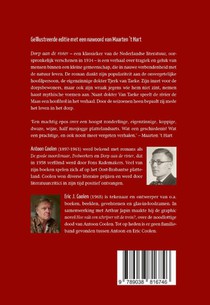 Dorp aan de rivier achterzijde