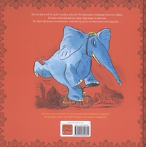 De superreuze vervelende olifant achterzijde