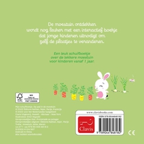 Op pad in de moestuin achterzijde