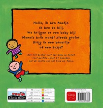 Kaatje en mama's buik achterzijde