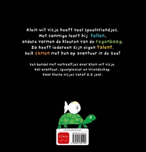 Klein wit visje en zijn speelvriendjes achterzijde