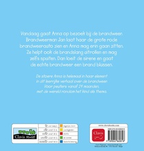 Anna bij de brandweer achterzijde