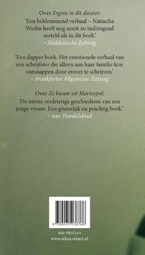 Ergens in dit duister achterzijde