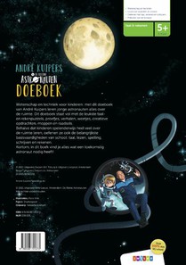 André Kuipers en De Kleine Astronauten doeboek achterzijde