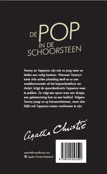 De pop in de schoorsteen achterzijde