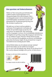 Een sporttas vol linkerschoenen achterzijde