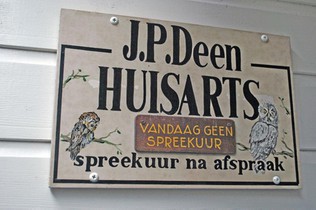 Huisarts op Vlieland achterzijde