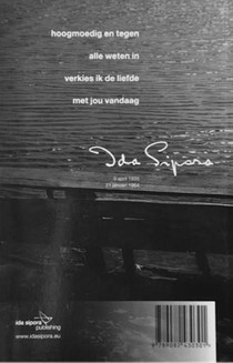 Ida Sipora achterzijde