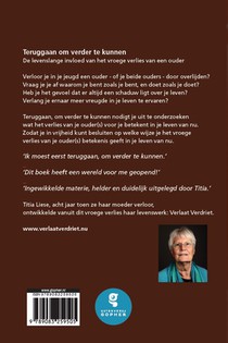 Teruggaan om verder te kunnen achterzijde