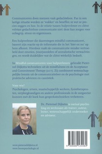 Mindful communiceren voor hulpverleners achterzijde