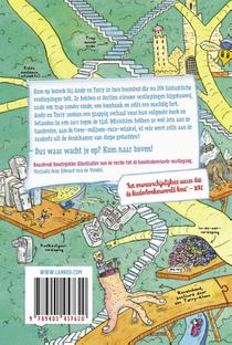 De waanzinnige boomhut van 104 verdiepingen achterzijde