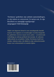 Onder een koperen hemel achterzijde