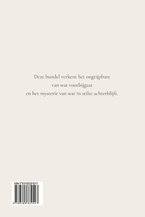 De adem tussen stap en stilte achterzijde