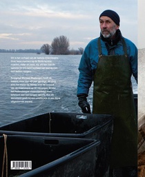 De laatste riviervissers achterzijde