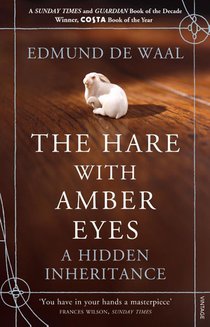 The Hare With Amber Eyes voorzijde