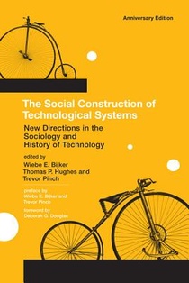 The Social Construction of Technological Systems voorzijde