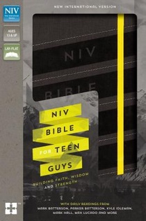 NIV, Bible for Teen Guys, Leathersoft, Charcoal, Elastic Closure: Building Faith, Wisdom and Strength voorzijde