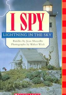 I Spy Lightning in the Sky (Scholastic Reader, Level 1) voorzijde