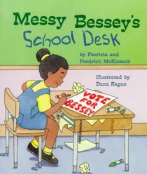 Messy Bessey's School Desk (a Rookie Reader) voorzijde