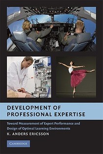 Development of Professional Expertise voorzijde