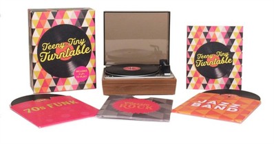 Teeny-Tiny Turntable: Includes 3 Mini-Lps to Play!