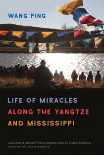 Life of Miracles along the Yangtze and Mississippi voorzijde