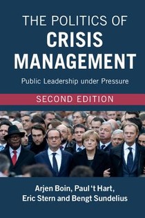 The Politics of Crisis Management voorzijde