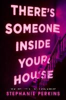 There's Someone Inside Your House voorzijde