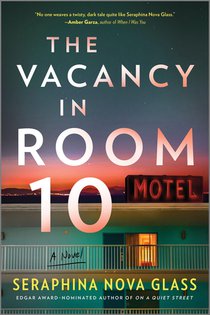 Nova Glass, S: Vacancy in Room 10