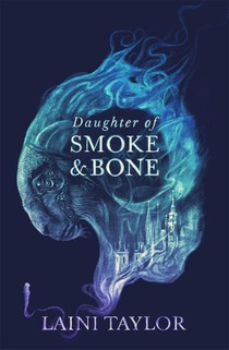 Daughter of Smoke and Bone voorzijde