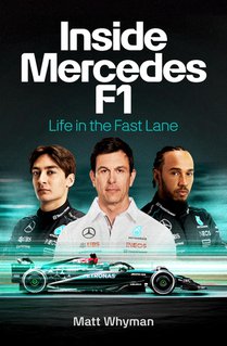 Inside Mercedes F1 voorzijde