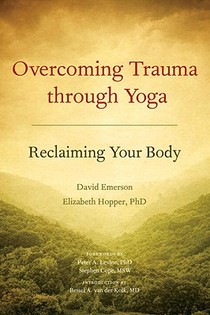 Overcoming Trauma through Yoga voorzijde