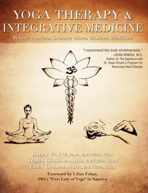 Yoga Therapy and Integrative Medicine voorzijde