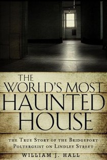 The World's Most Haunted House voorzijde