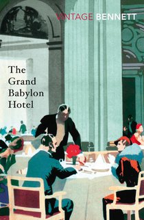 The Grand Babylon Hotel voorzijde