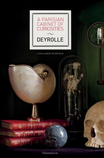 A Parisian Cabinet of Curiosities: Deyrolle voorzijde