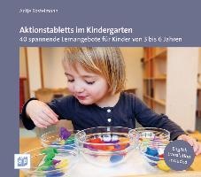 Aktionstabletts im Kindergarten voorzijde