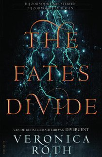 The fates divide voorzijde